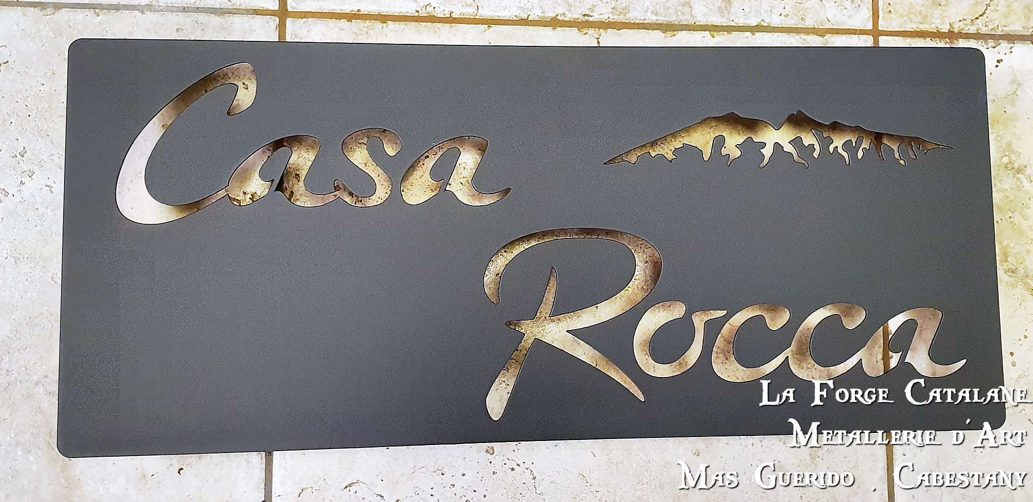 decoupe laser profil canigou nom maison forge catalane.jpg